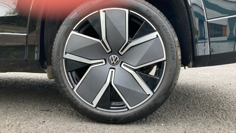 Volkswagen Tayron 2.0 TDI R-Line 5dr DSG7 [7 Seat] Diesel Estate